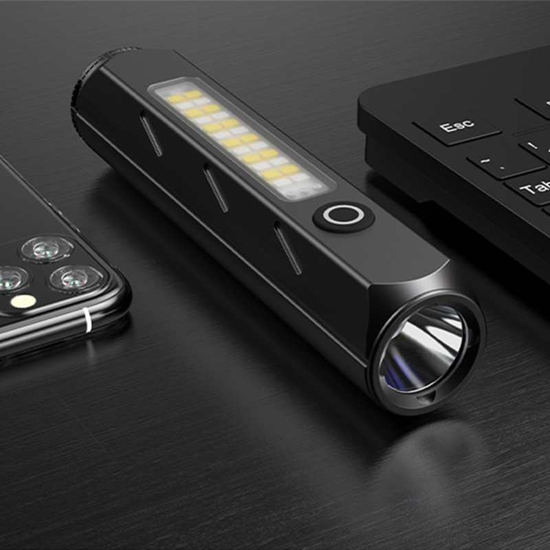 Powerful SST40 LED 21700 TYPE- - đánh giá và giá Edc (Every Day Carry