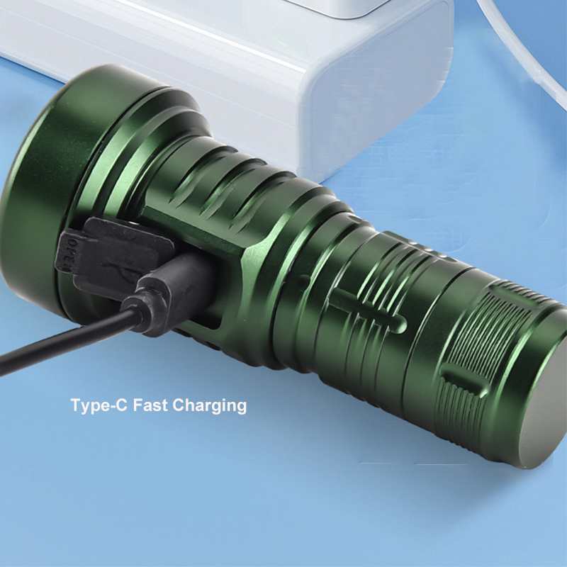 SST40 LED Flashlight Type-C US - đánh giá và giá Edc (Every Day Carry